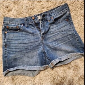 Madewell high rise denim shorts size 28